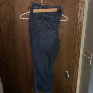 Distressed Crop Jean